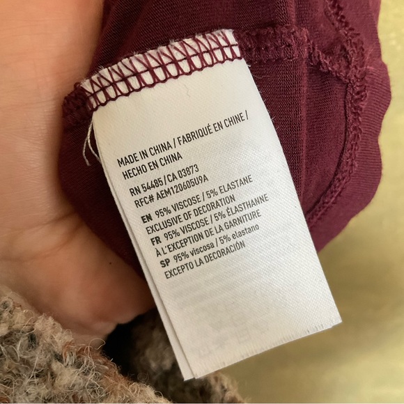 American Eagle Soft & Sexy Retro Patch Baby Tee - Picture 6 of 6